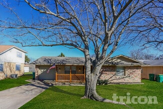 726 Cindy Dr, Cedar Hill, TX 75104