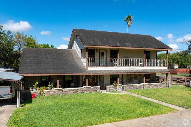 Many different home styles are available in Santa Rosa.