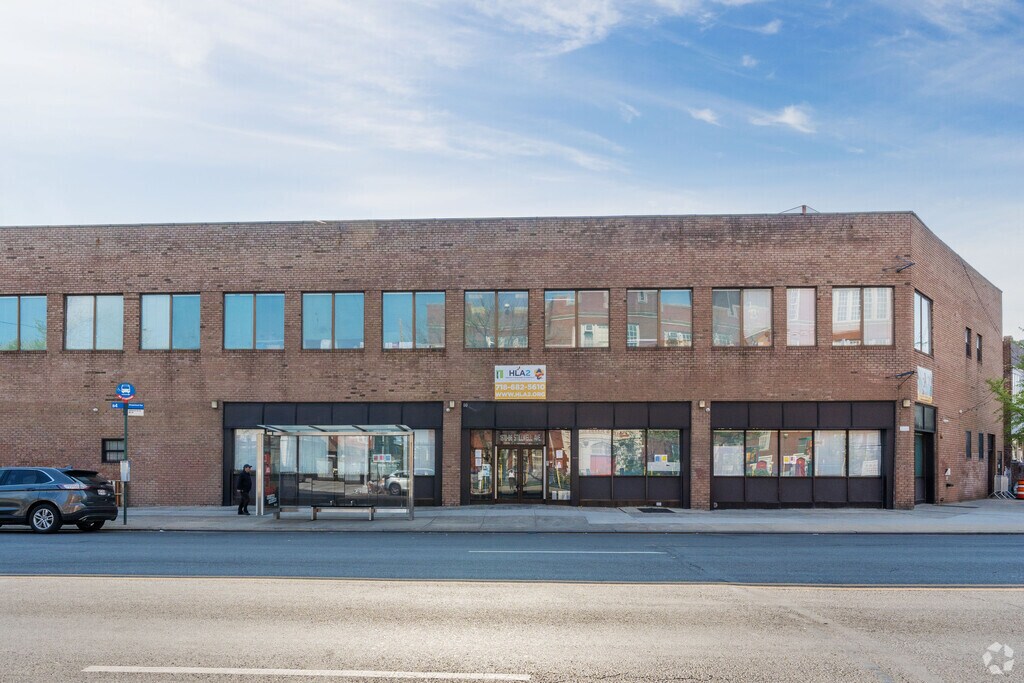 Hebrew Language Academy Charter 2 in Gravesend