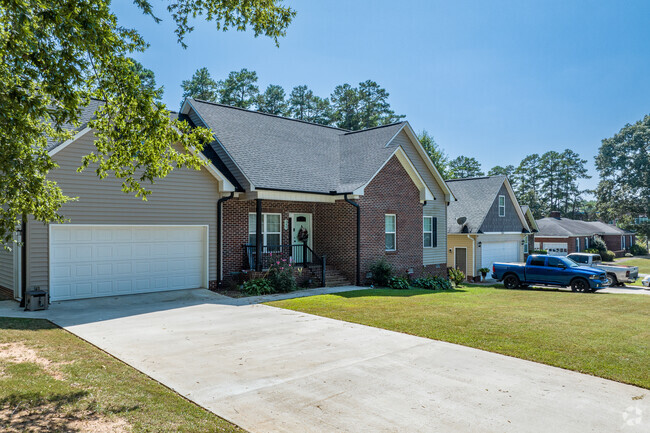 Modern ranch homes are plentiful in the Konnoak neighborhood.