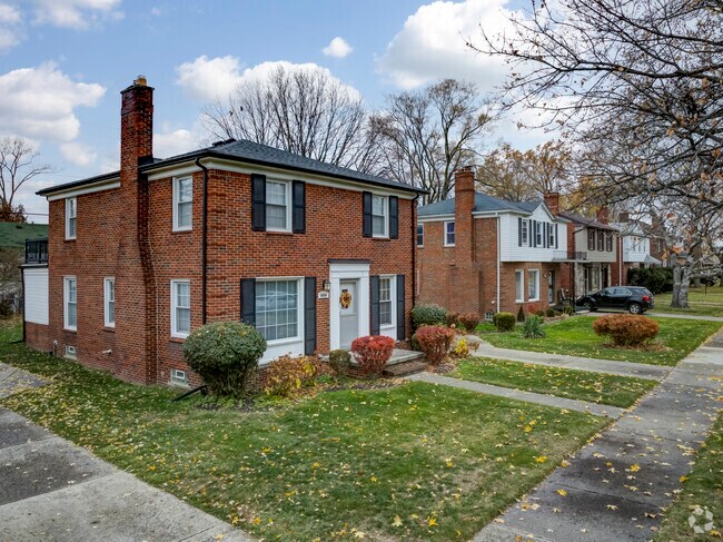 Homes neatly line the streets of Minock Park.