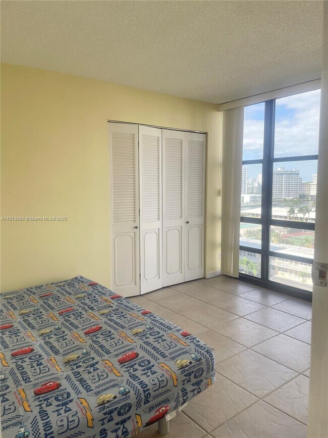 Avant Garde Condominiums unit 1108, Hallandale Beach, FL 33009 - photo 3