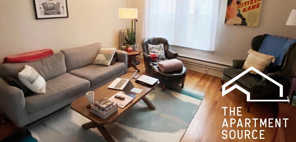 4208 N Clark St unit 2, Chicago, IL 60613 - photo 1