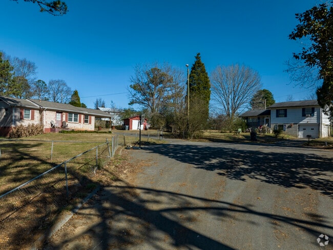 Most homes in Lafayette are older but generally well maintained. Home prices are moderate.