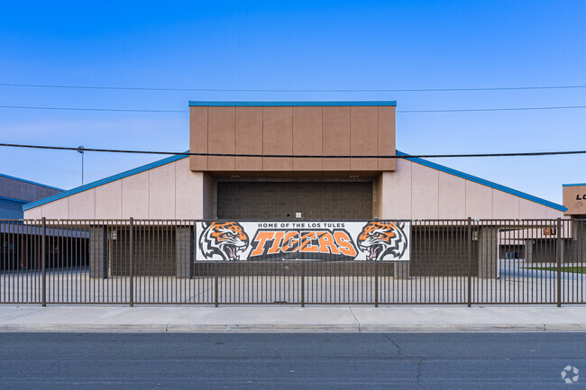 Students of Los Tules Middle School in Tulare are proud to be called Tigers.