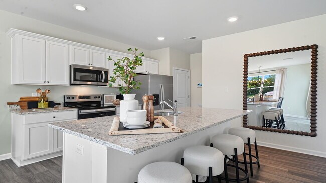 11045 Chappell Crk Cir unit 36393428, Hopewell, VA 23860 - photo 5