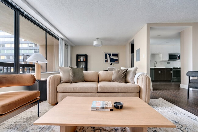 1515 Richmond Hwy unit ID8654A, Arlington, VA 22202 - photo 2