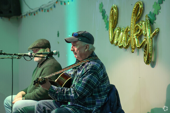 Enjoy live performances at Hastings House St Patricks Day Dinner.