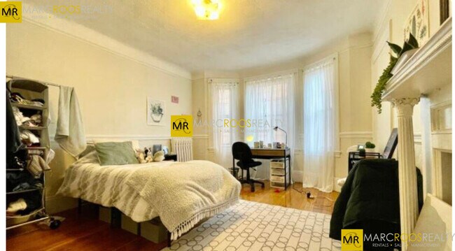 54 Babcock St unit 2, Brookline, MA 02446 - photo 5