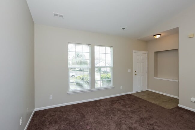 1020 Duck Point Dr, Concord, NC 28025 - photo 2