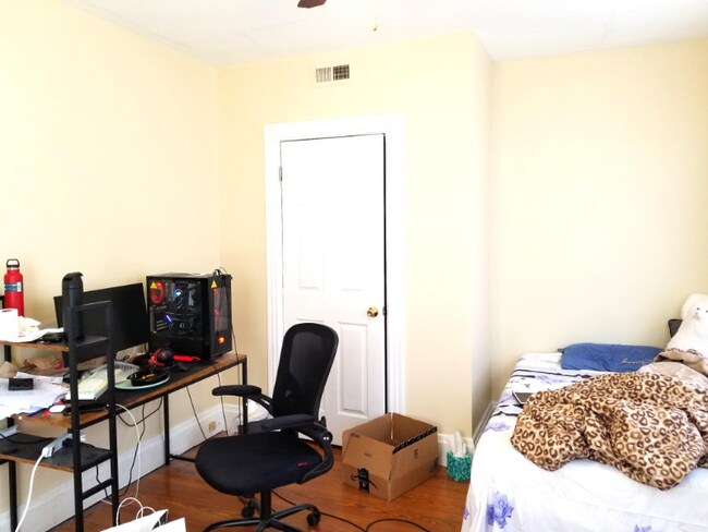 2215 Wheeler St unit 2, Cincinnati, OH 45219 - photo 6