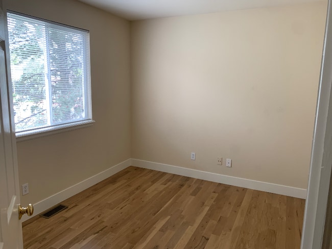 1521 Laurenwood Way, Highlands Ranch, CO 80129 - photo 7