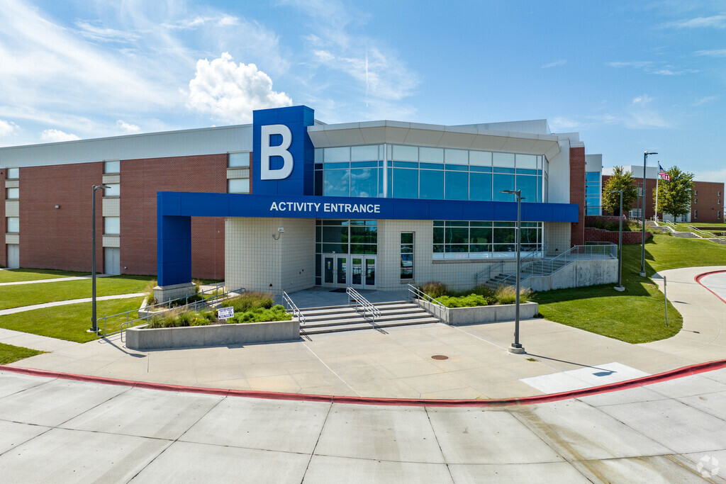 The students of Bennington High School enjoy learning in a large and modern school.