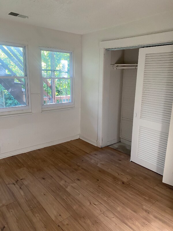 2714 Olive St unit 1W, Kansas City, MO 64109 - photo 6