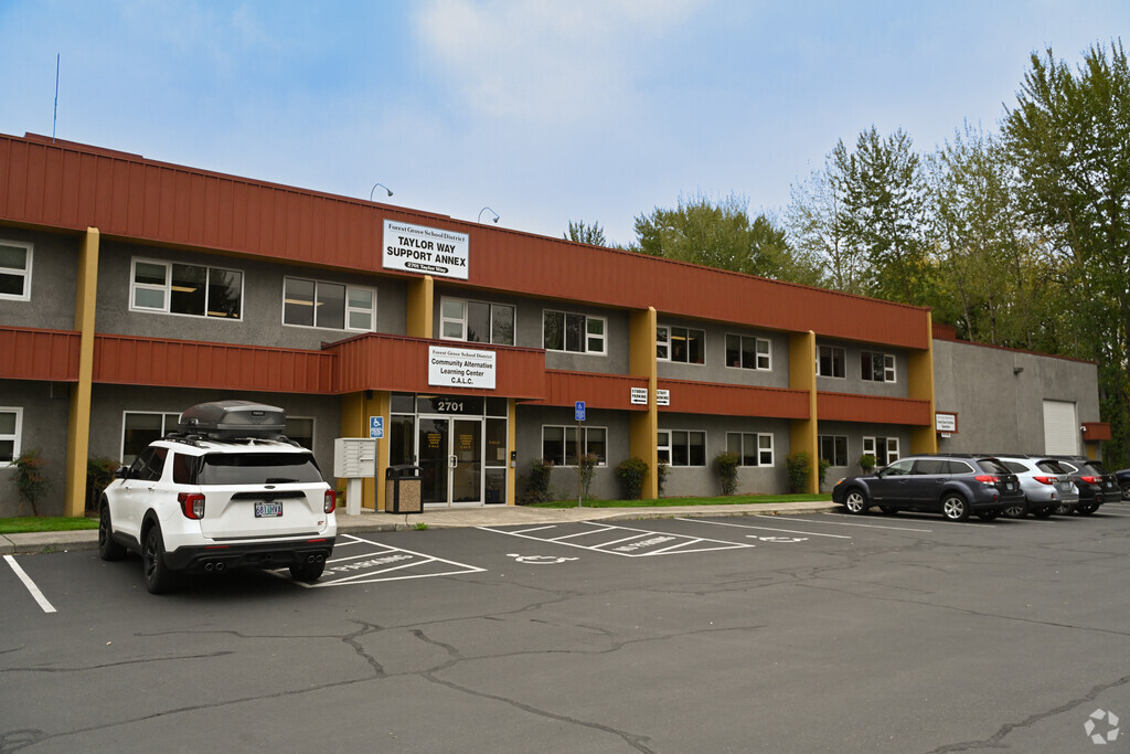 Create Alternative School provides education in the neighborhood of
Outlying Washington County.