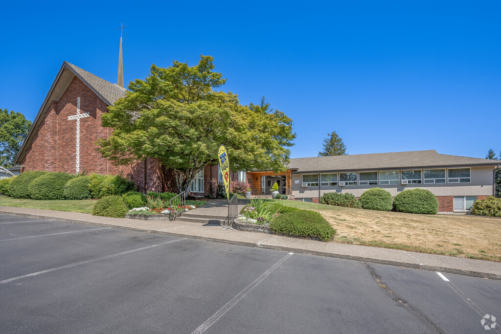 Exterior view of Gaarde Christian School in Tigard, Oregon