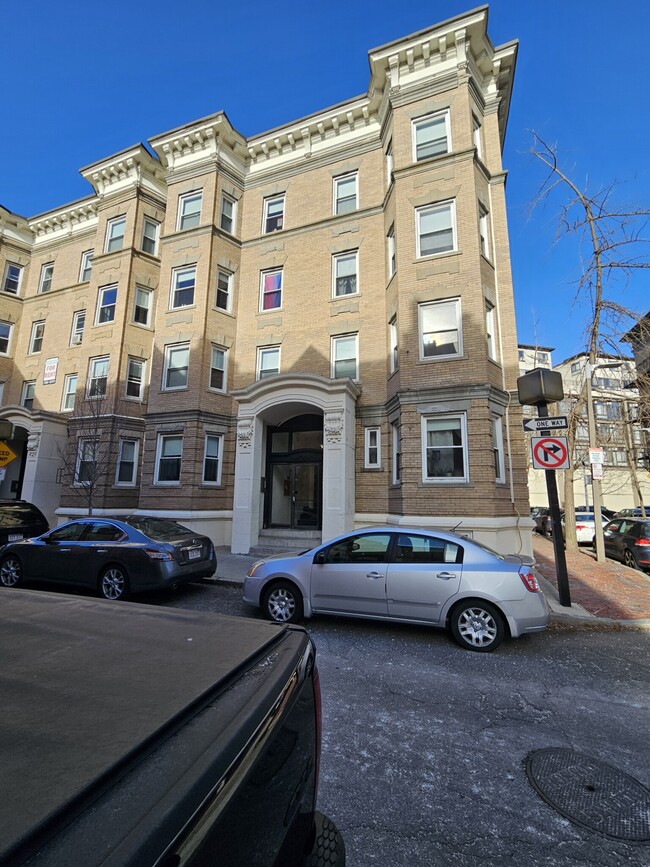 111 Norway St Unit 302, Boston, MA 02115