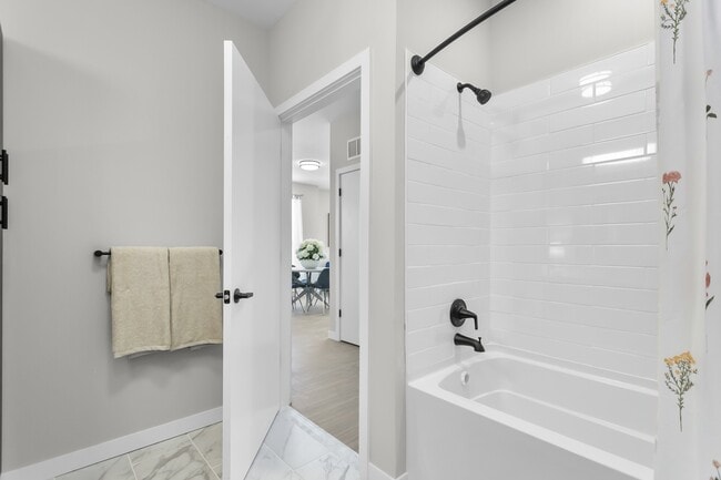 Triton Square Apartments, Groton, CT 06340 - photo 6