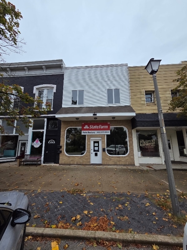 25 E Front St Unit B, El Paso, IL 61738