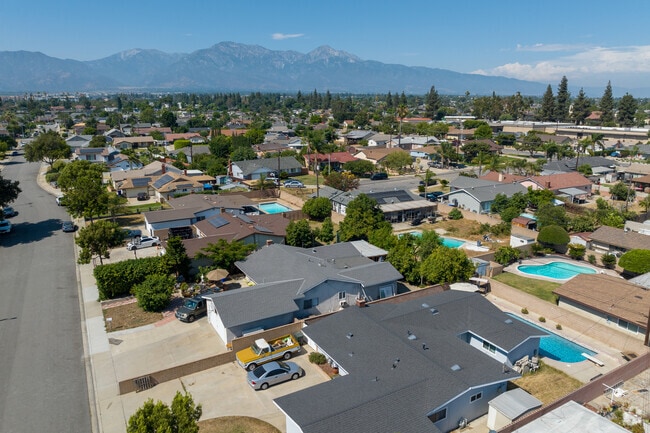 Single family homes in Montclair.