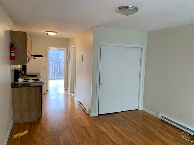 50 Symphony Rd unit 28, Boston, MA 02115 - photo 2