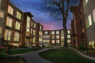 1416 W Glen Ave, Peoria, IL 61614