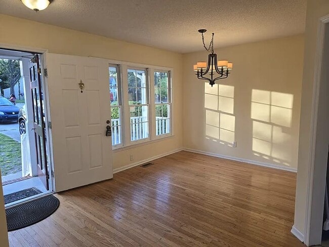 2312 Fields of Broadlands Dr, Raleigh, NC 27604 - photo 4