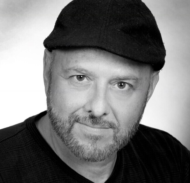 Agent Photo