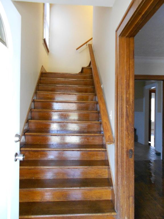 1027 Underwood Ave SE, Grand Rapids, MI 49506