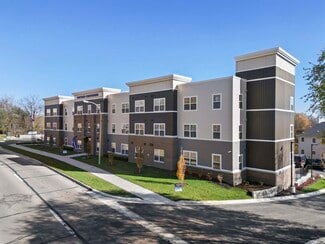 106 Southbound Gratiot Ave, Mount Clemens, MI 48043