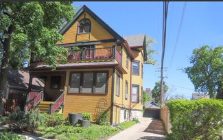 916 Pleasant St Unit 1, Oak Park, IL 60302