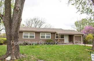 6012 N Charlotte St, Kansas City, MO 64118
