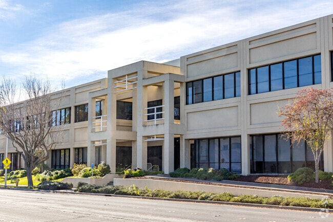 One of the newer schools in Palo Alto is Kehillah Jewish High School.