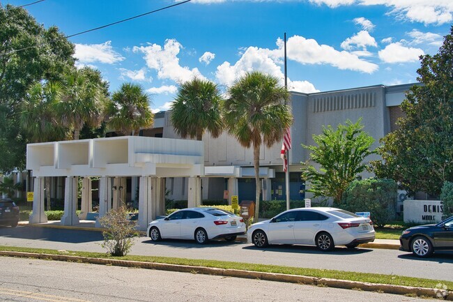 Denison Middle School serves students in the Downtown Winter Haven community.