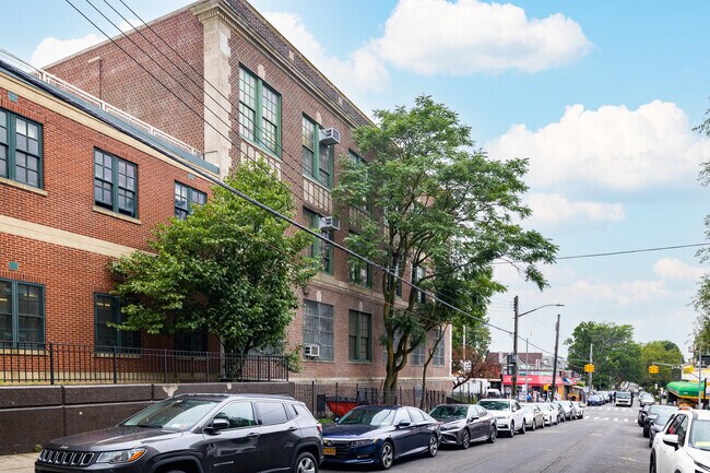 P.S. 139 Rego Park in Queens, New York is in a residential area.