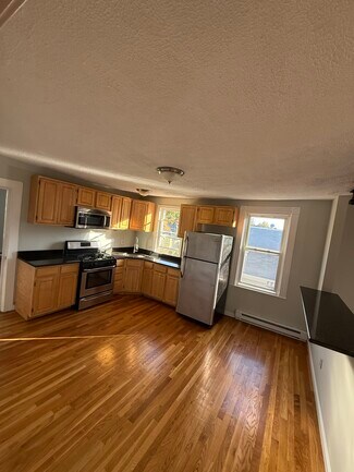 119 Wrentham St Unit 3, Boston, MA 02124