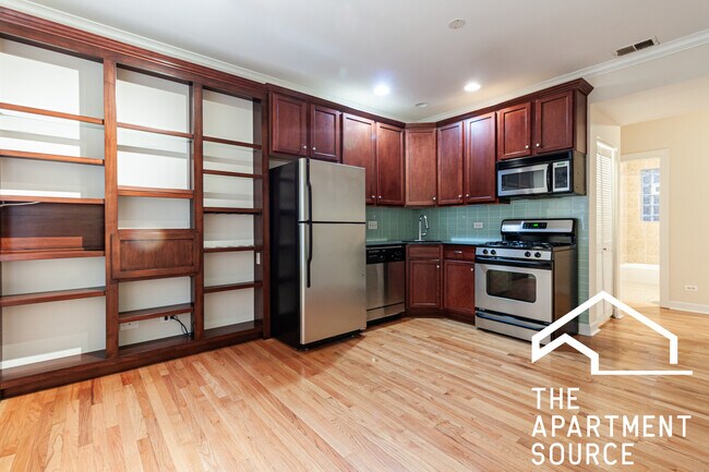 3246 N Clifton Ave unit E1, Chicago, IL 60657 - photo 2