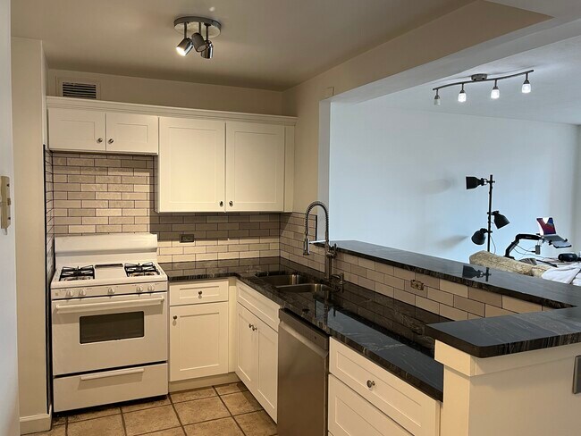 The Windsor Over Peachtree unit 407, Atlanta, GA 30308 - photo 5