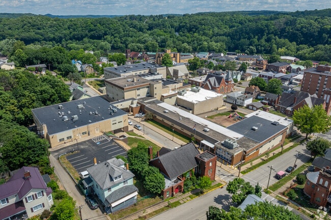 Enjoy campus life at Leechburg Area Middle School.