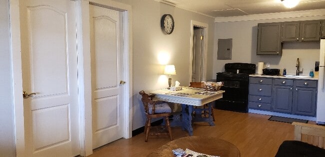 162 Lancaster Rd, Whitefield, NH 03598 - photo 3