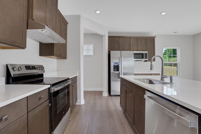 133 Asbury Cir, Calhoun, GA 30701 - photo 4