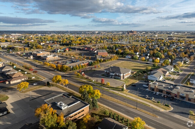 Convenience to amenities and retail are a major draw to the Charleswood neighborhood.