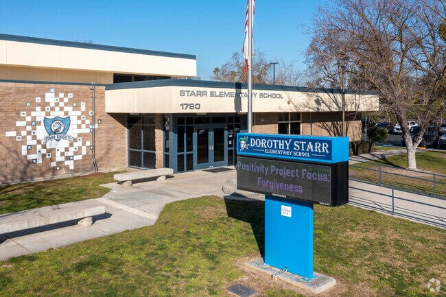 Starr Elementary School serves grades K-6 in Fresno.
