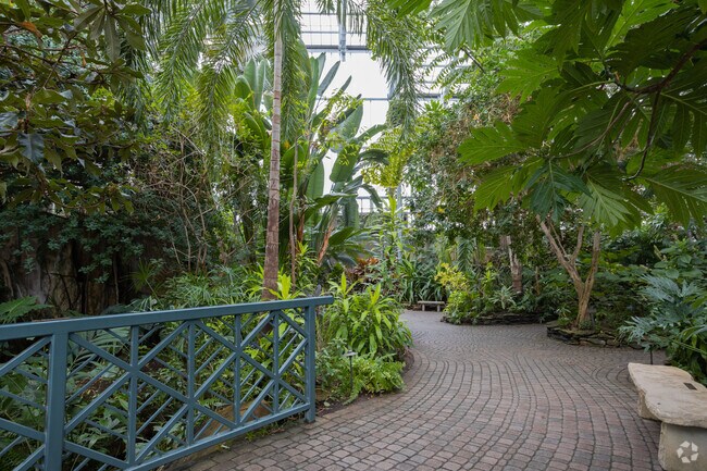 The Frederik Meijer Garden offers relaxing strolls through their horticultural display gardens.