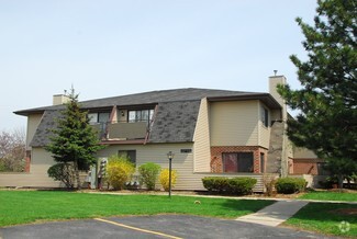 2800 W Mill Rd, Glendale, WI 53209