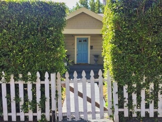 849 N West Knoll Dr, West Hollywood, CA 90069