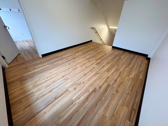 9438 Joseph Campau Ave unit 9438, HamtraMcK, MI 48212 - photo 6