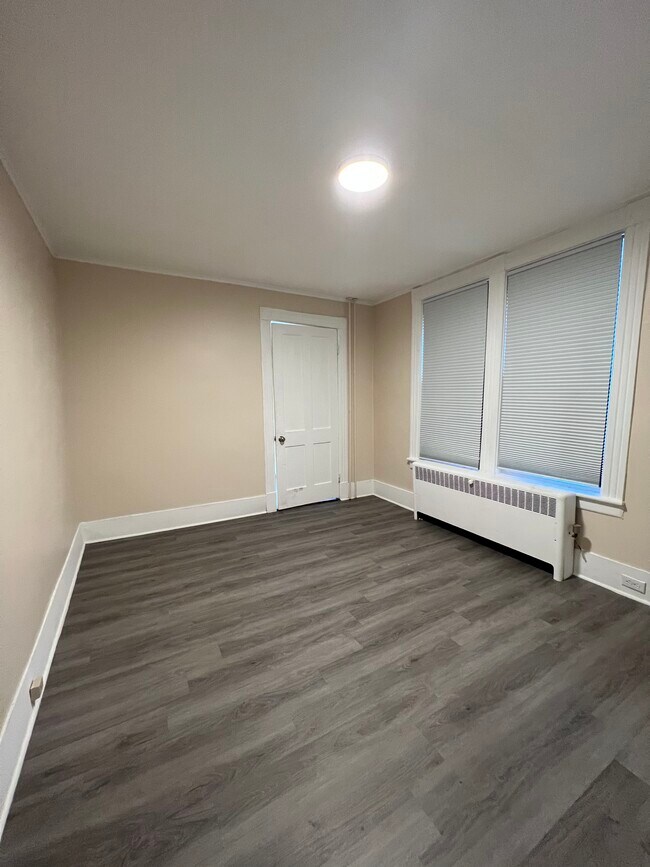 466 Ny-146 unit 1B, Altamont, NY 12009 - photo 5