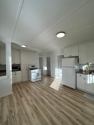 12 Margerie St, Torrington, CT 06790