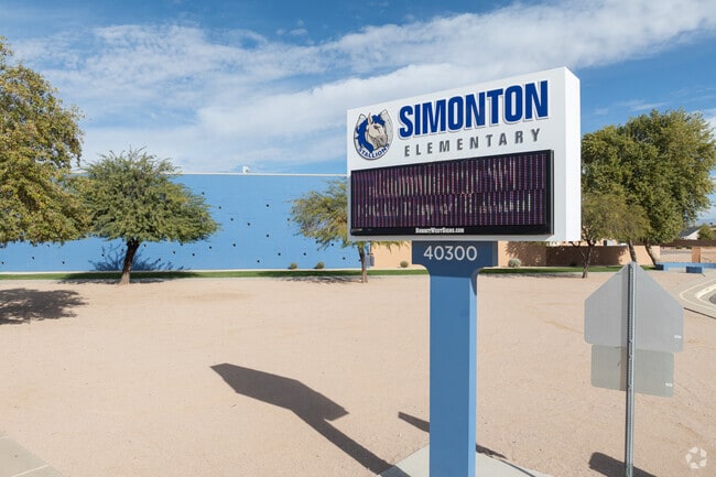 Simonton Elementary is located on 40300 North Simonton Boulevard in San Tan Valley.